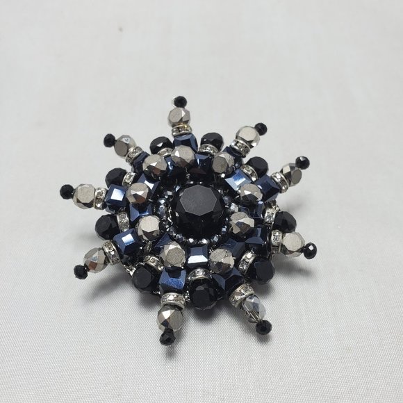 Ali Khan starburst glass black beaded pearl brooch with gift box - Picture 1 of 3